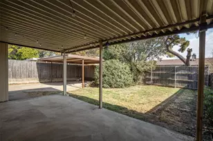 3018 Hilltop Dr, Euless, TX 76039 - Photo 28