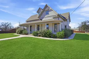 1401 Arp St, Commerce, TX 75428 - Photo 2