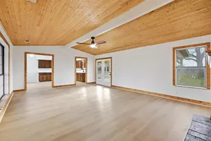 514 Dallas St, Italy, TX 76651 - Photo 6