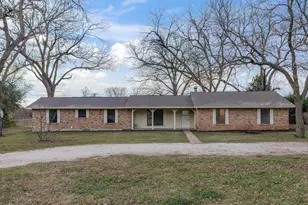 514 Dallas St, Italy, TX 76651 - Photo 4