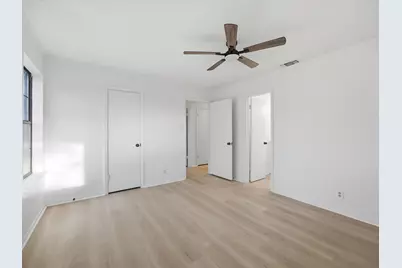 514 Dallas Street, Italy, TX 76651 - Photo 20