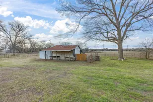 514 Dallas St, Italy, TX 76651 - Photo 32