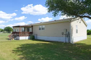 115 Candlewood Cir, Gainesville, TX 76240 - Photo 34