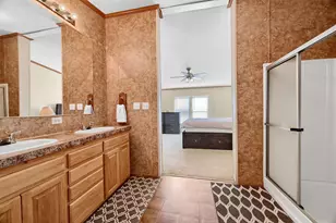 115 Candlewood Cir, Gainesville, TX 76240 - Photo 28