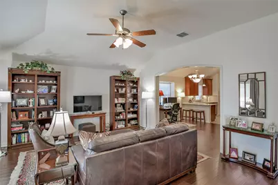 1706 Summer Hill Court, Granbury, TX 76048 - Photo 8
