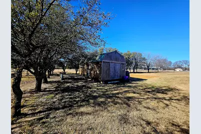 15309 S Fm 372, Valley View, TX 76272 - Photo 10