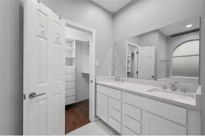 1819 Sandalwood Lane, Grapevine, TX 76051 - Photo 16