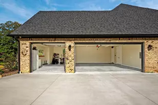 210 Tananger Springs Dr, Denison, TX 75021 - Photo 32