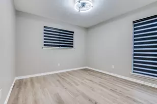 821 Sequoia Dr, Lancaster, TX 75146 - Photo 20