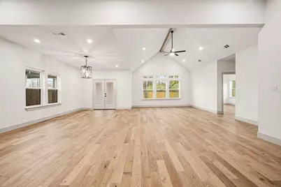 1931 Muncie Avenue, Dallas, TX 75212 - Photo 10