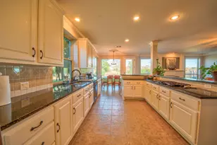 730 E Peninsula Dr, Coppell, TX 75019 - Photo 8