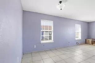 116 Maple St, Arlington, TX 76011 - Photo 6