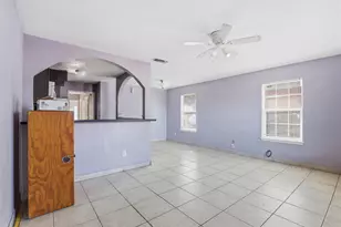 116 Maple St, Arlington, TX 76011 - Photo 4