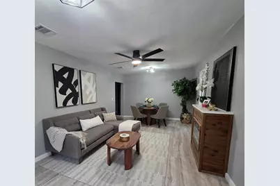 328 N Taylor Street, Gainesville, TX 76240 - Photo 6