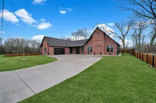 1313 Kanakoa Dr, Tool, TX 75143 - Photo 1