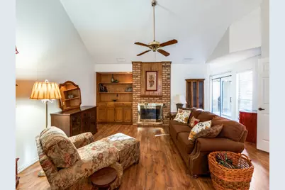 2518 Cattail Court, Carrollton, TX 75006 - Photo 4