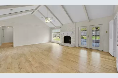 712 Willow Creek Drive, Woodway, TX 76712 - Photo 6