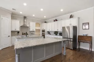 700 Russell Rd, Hudson Oaks, TX 76087 - Photo 8