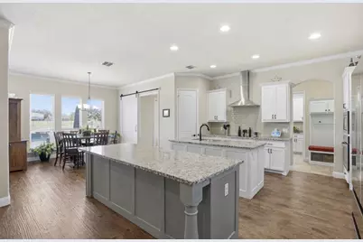 700 Russell Road, Hudson Oaks, TX 76087 - Photo 10