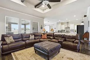 700 Russell Rd, Hudson Oaks, TX 76087 - Photo 6