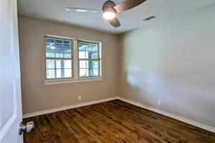 3902 Douglas Dr, Garland, TX 75041 - Photo 10