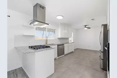 864 Rainbow Trail, Grapevine, TX 76051 - Photo 10