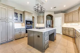 2929 Oak Point Dr, Garland, TX 75044 - Photo 10