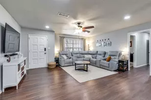 3205 S Lipsey St, Decatur, TX 76234 - Photo 4