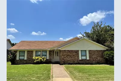 2820 Chisolm Trail, Mesquite, TX 75150 - Photo 1