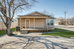 701 Lakey St, Denton, TX 76205 - Photo 24