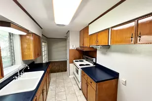 10025 Newcombe Dr, Dallas, TX 75228 - Photo 8