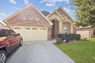 725 Gray Washington Drive, Saginaw, TX 76179 - Photo 4