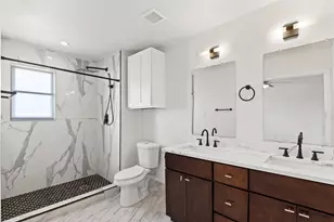 1012 E Dallas St, Mansfield, TX 76063 - Photo 14