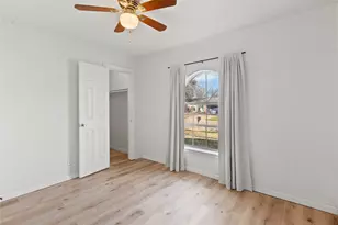 1012 E Dallas St, Mansfield, TX 76063 - Photo 18