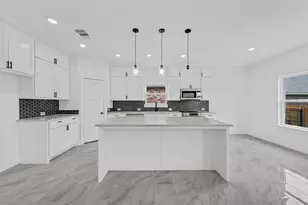 306 Day Dr, Mabank, TX 75147 - Photo 6