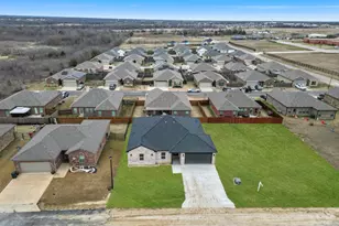 306 Day Dr, Mabank, TX 75147 - Photo 26