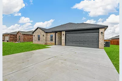 306 Day Drive, Mabank, TX 75147 - Photo 1