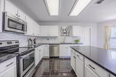 3144 Longbow Drive, Grand Prairie, TX 75052 - Photo 10