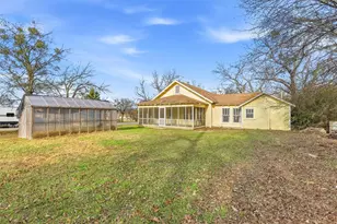 403 E Morgan, Meridian, TX 76665 - Photo 4