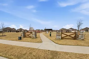 11108 Culberson Dr, Aubrey, TX 76227 - Photo 32