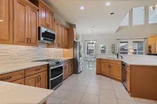 2544 Flowing Springs Dr, Fort Worth, TX 76177 - Photo 2