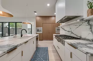 6443 Kenwood Ave, Dallas, TX 75214 - Photo 10