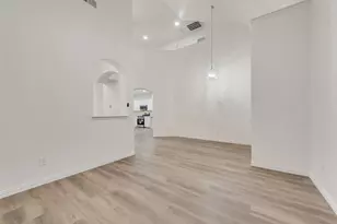 10832 Hawks Landing Rd, Fort Worth, TX 76052 - Photo 6