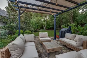 2318 Barberry Dr, Dallas, TX 75211 - Photo 22