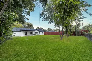 932 Treasure Rd, Garland, TX 75041 - Photo 22