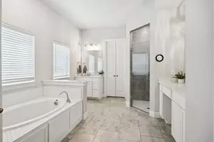 2012 Summer Sky Ln, Mansfield, TX 76063 - Photo 16