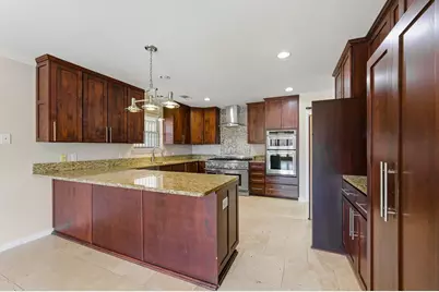 3332 Gatwick Place, Farmers Branch, TX 75234 - Photo 10