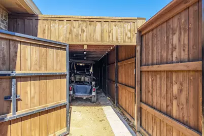 3332 Gatwick Place, Farmers Branch, TX 75234 - Photo 32