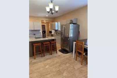 809 S Wine Street, Gainesville, TX 76240 - Photo 12