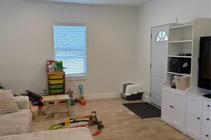 809 S Wine St, Gainesville, TX 76240 - Photo 8